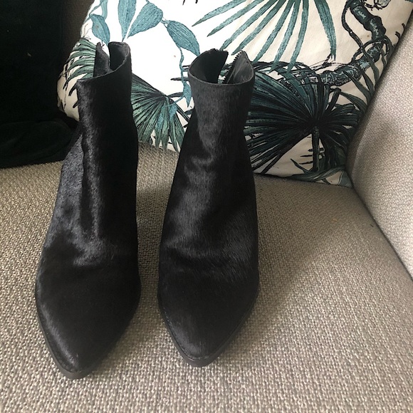 Lucky Brand show stopping awesome booties! - Picture 3 of 4